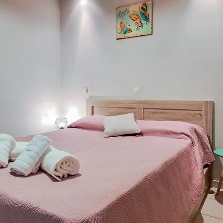 Cozy 1 Bedroom In Center * Zakintos